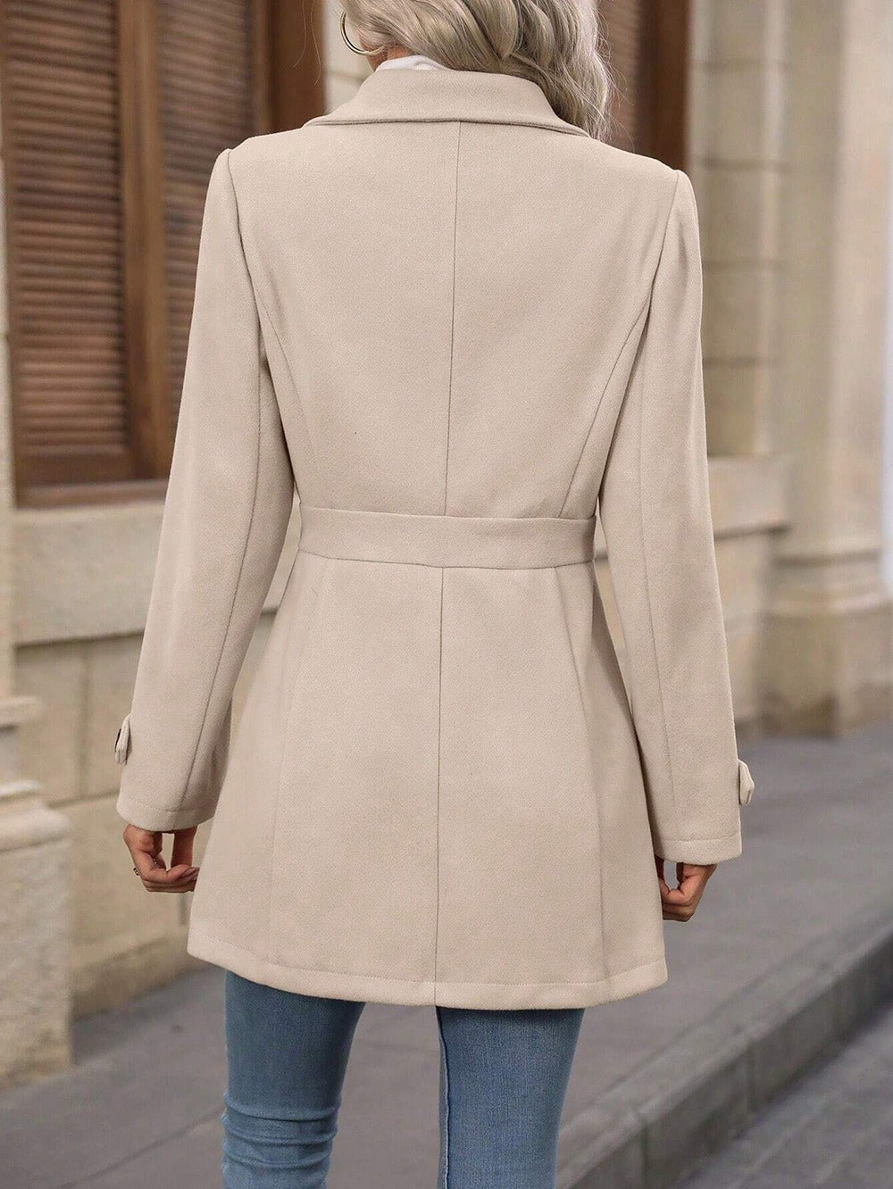 Cambridge Classic Buttoned Coat